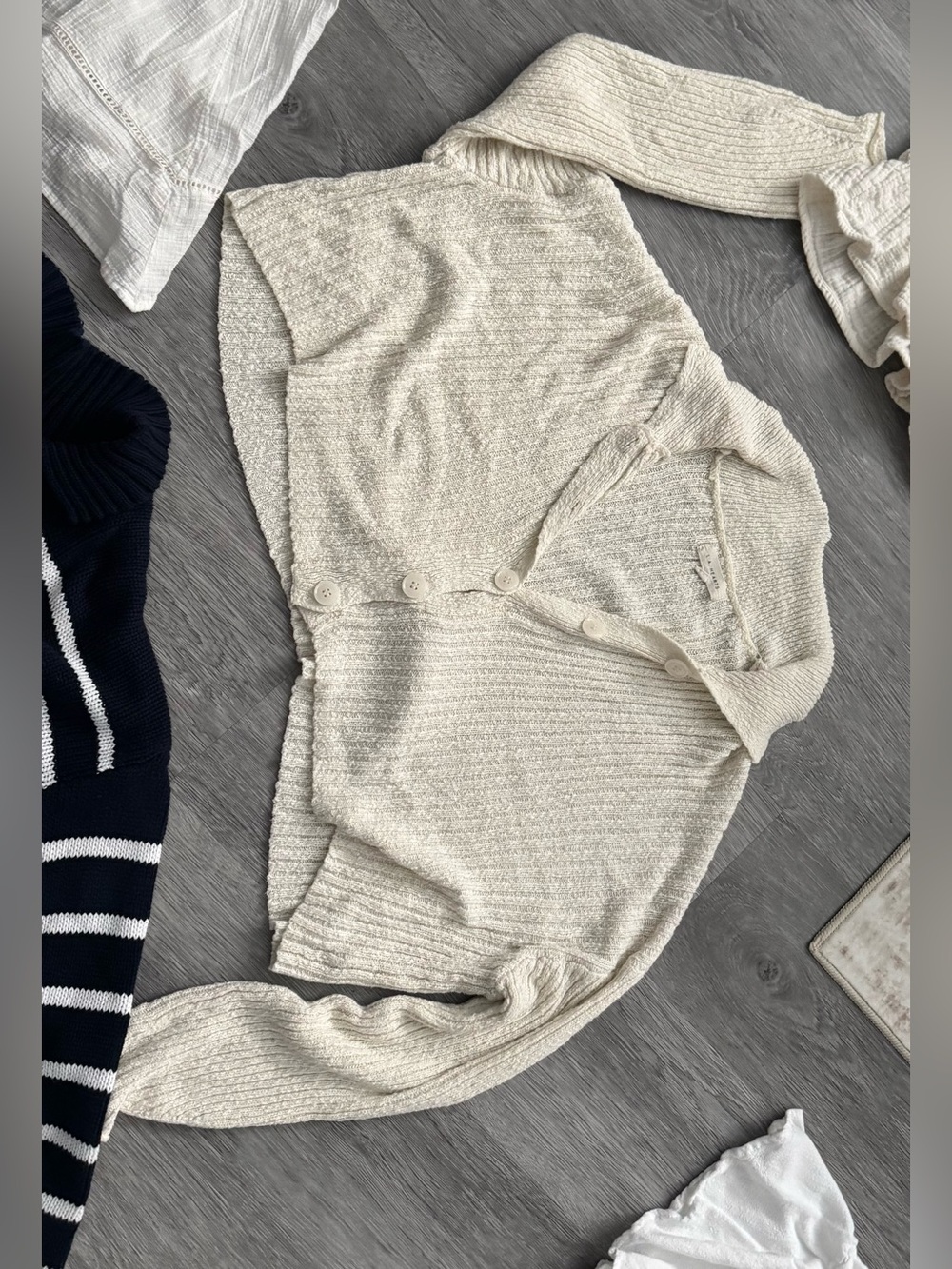 Pacsun Sweater